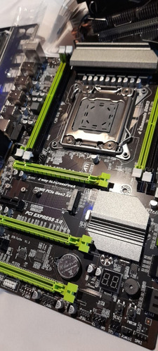 Imagen 4 de 8 de Pc Para Diseño O Juga A Todo Xeon E5 2680 V2 Rtx 3060ti Ddr6