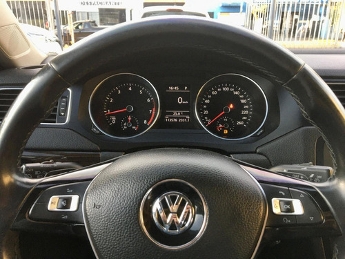 Volkswagen Jetta Cl Aa 2015