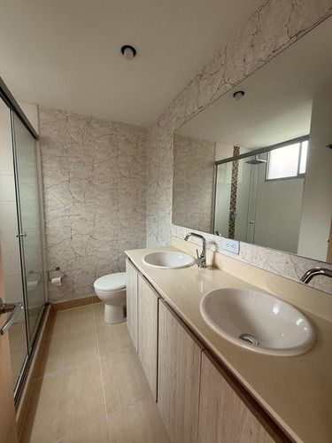 Venta Hermoso Apartamento Loma Las Brujas Muga,