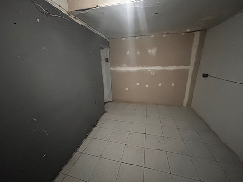 Casa Subsidio, 2 Dorm, 1 B, 2 Estacionam (73197)