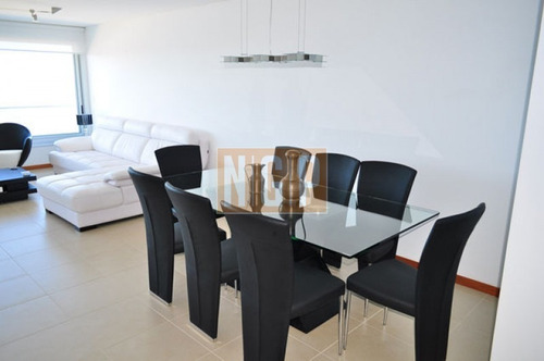 Divino Impecable Con Servicios-ref:4522