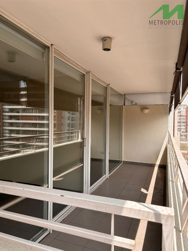 Departamento En Venta De 2 Dorm. En Las Condes