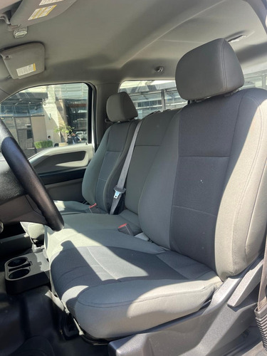 Ford F-150 3.3L XL Doble Cab. 4x2 V6