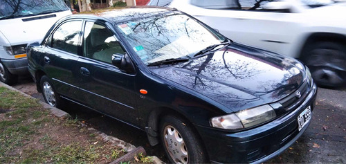 Mazda 323f 1.6 Sedán Permuto Por Moto