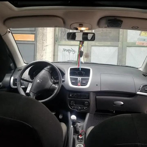 Peugeot 207 1.6 Xt