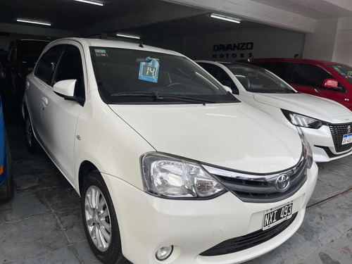 Imagen 2 de 20 de Toyota Etios 2014 1.5 Xls