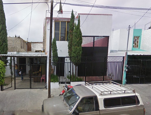 Casa De Oportunidad En Jose R Osorio Num 4316, Lte 34, Mza 228, Zona 1, Col. Insurgentes Ex Ejido Tetlan Ii, Cp. 44820,guadalajara,jalisco