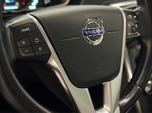 Imagem 5 de 13 de Volvo V40 2.0 T4 Turbo 2013 Automatico Todo Revisado Novo