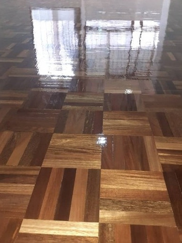 Piso De Parquet En Especie De Madera Teca