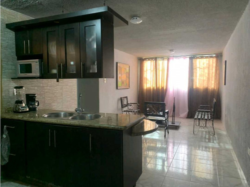Apartamento En Alquiler Urb. El Parque Frente A La Ujap Md-8607958