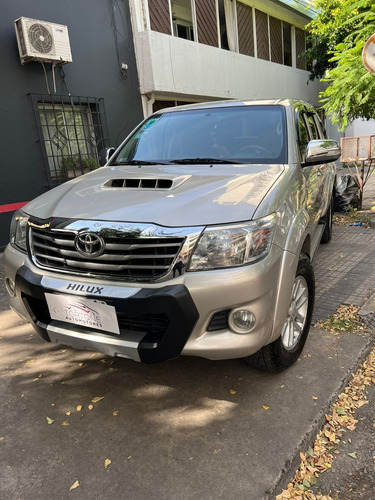 Imagen 7 de 21 de Toyota Hilux 4x2 C/d Srv 3.0 Tdi C/cue