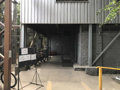Imagen 8 de 10 de Propiedad En Pleno Barrio Industrial - San Bernardo