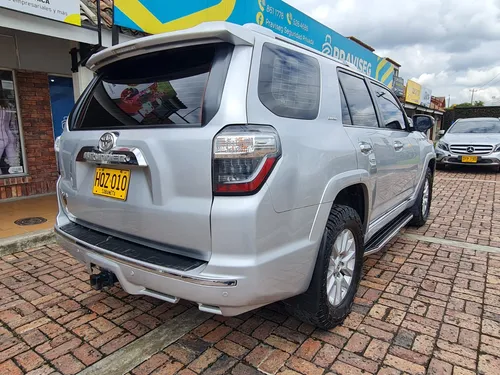 Toyota 4Runner Limited 4.0cc AT AA 4X4