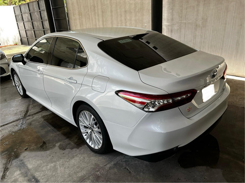 Toyota Camry 2.5 Xle Navegación At