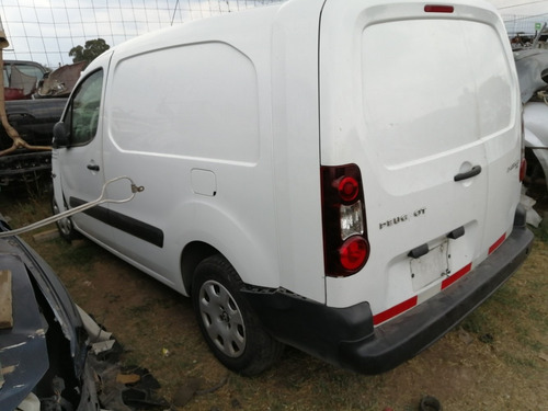 Imagen 1 de 5 de Peugeot Partner Diesel Carga Panel Por Partes Refacciones