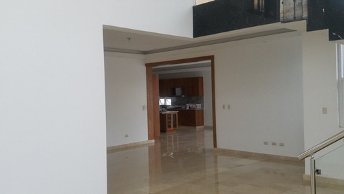 Imagen 5 de 14 de Casa En Santiago Con Piscina En Urb Isabel G
