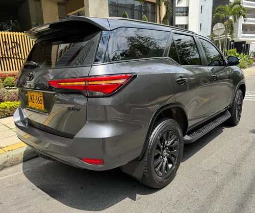 Toyota Fortuner 2.4