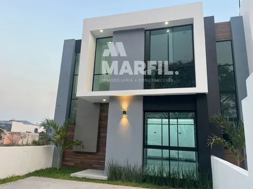 Venta De Hermosa Casa Con Excelentes Acabados En La Rioja Colima Al Noreste