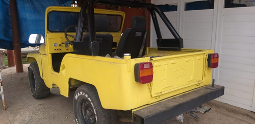Imagen 4 de 8 de Jeep Ika