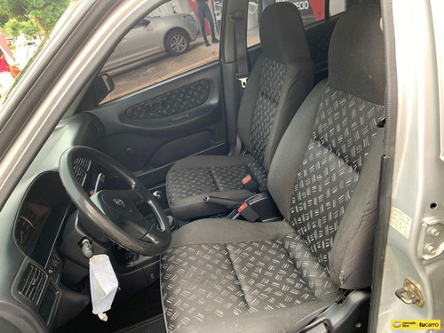 Imagen 11 de 11 de Nissan Sentra Std