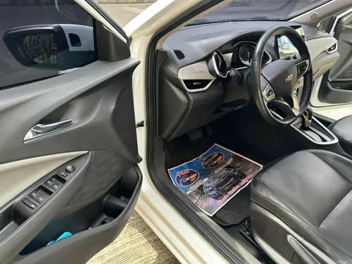 Chevrolet Onix 1.0T Premier Sedan At
