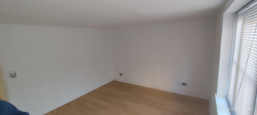 Casa Con Excelente Ubicación En Vitacura
