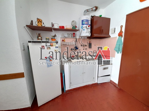 Imagen 5 de 9 de Departamento 2 Amb. - Una Cuadra Del Mar!!!