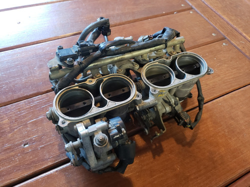 Cuerpo De Aceleracion Yamaha R1 Incompleto Año 2004 A 2006 (Usado)