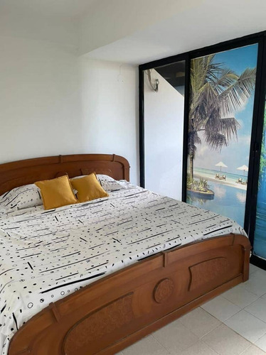 Imagen 8 de 25 de Liliana Martinez Remax Apartamento Residencias Nautilus Palace, Tucacas Cd 10458