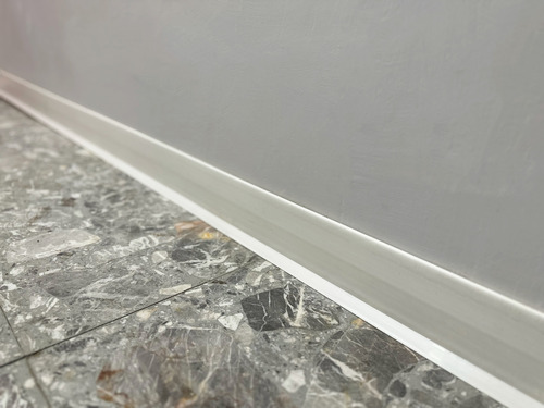 Moldura Zoclo Decorativo Entre Piso Y Muro 10cm Alto Ramtec