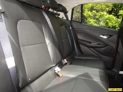 Chevrolet Onix 1.0 Premier