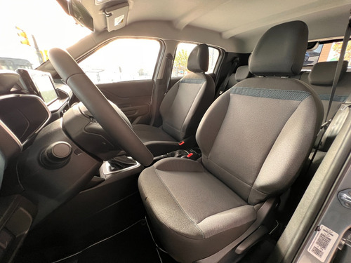 Imagen 9 de 22 de Nuevo Citroen C3 Eat6 First Edition Automatico 2022