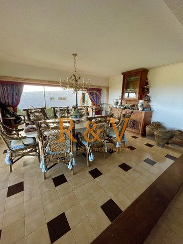 Imagen 7 de 16 de Apartamento En Venta- 4 Dormitorios + Dependencia. Punta Del Este
