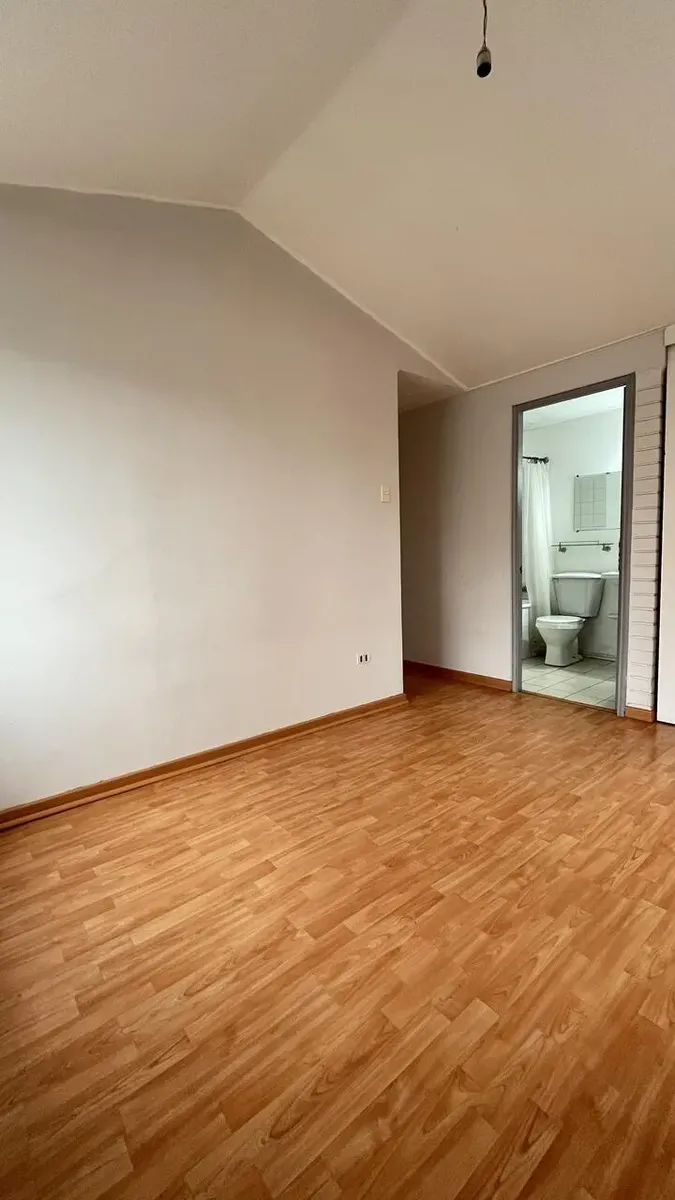 Imagen 4 de 30 de Arriendo Casa 4 Dormitorios 2 Baños