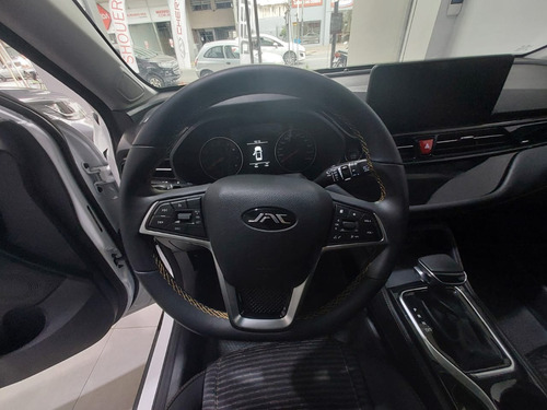 JAC Js4 1.5T Luxury Cvt