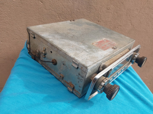 Rádio De Carro Antigo Motoradio 3 Faixas Funcionando (Usado)