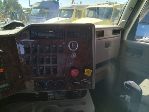 Imagen 21 de 23 de Tracto Camion International 9200, Año 2016. Muy Buen Estado