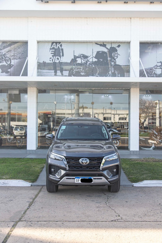 Imagen 9 de 15 de Toyota Sw4 Srx 2.8tdi 204cv Permuto Por Moto !!