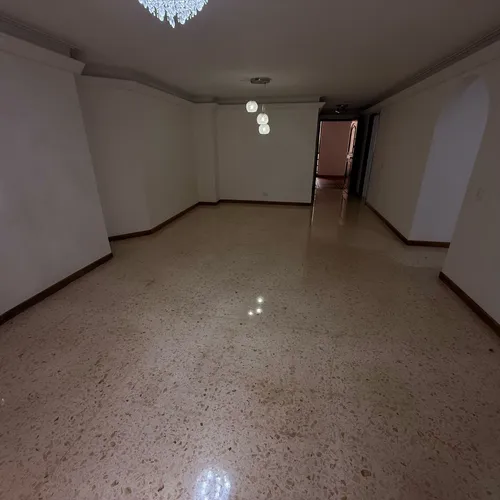 Se Arrienda Apartamento En Laureles