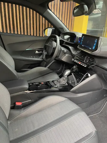 Peugeot 2008 Allure 2024