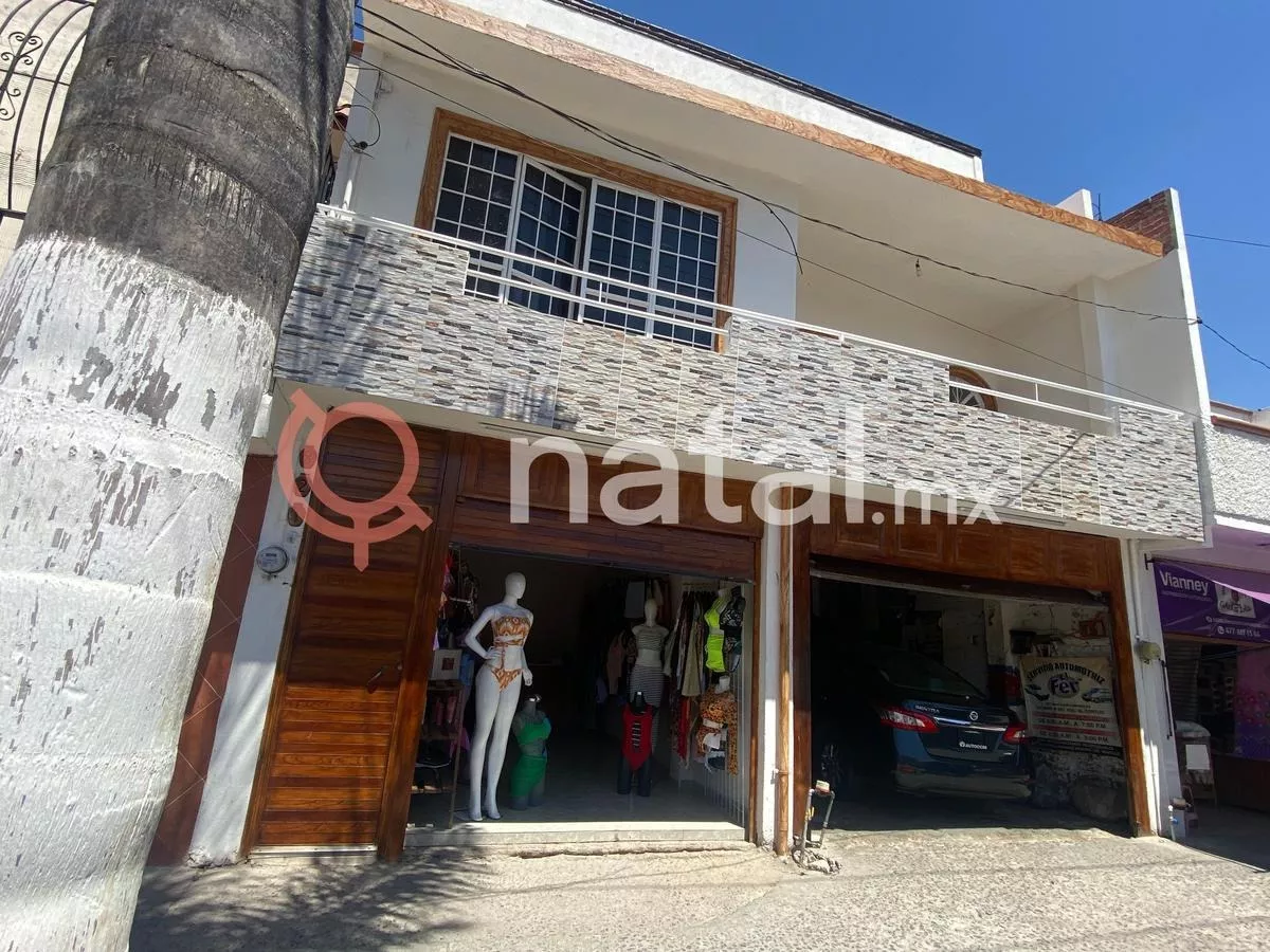 Casa En Venta Uso Habitacional Y Comercial Por Las Trojes El Cortijo Leon