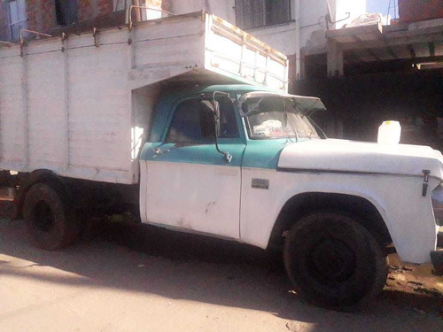 Dodge D-200 D200