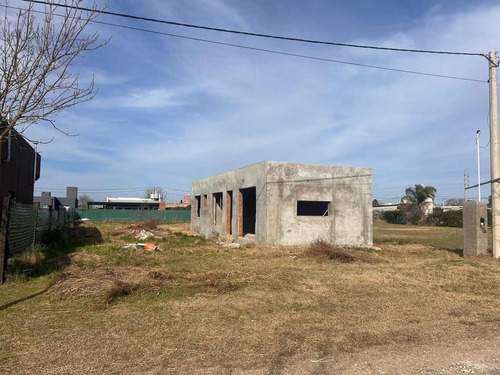 Terreno Con Proyecto En Construcción En Venta Punta Chacra