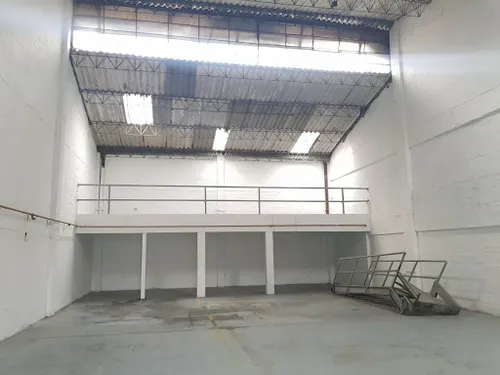 Bodegas En Arriendo La Mayorista 743-7675