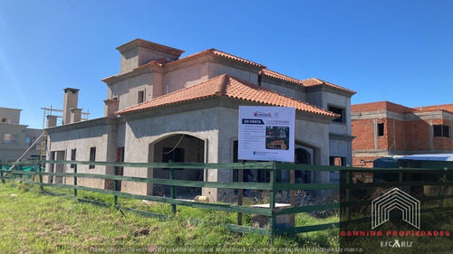 Imagen 4 de 12 de Casa En Venta Barrio El Rebenque Canning Con Pileta