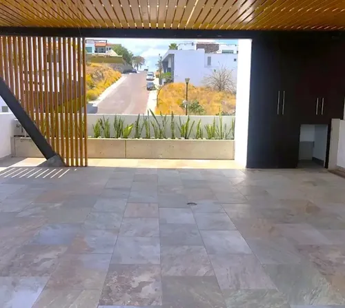 Casa Con Alberca Privada En Venta En Cumbre Del Lago