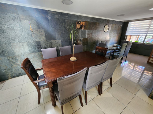 Casa En Venta De 5 Dorm. En Tiltil Ampliada Y Remodelada !!!