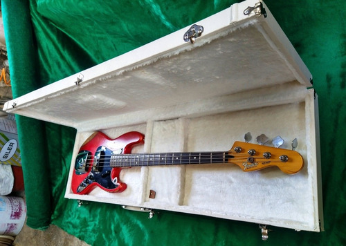 Estuche Case Para Bajo Fender (Usado)