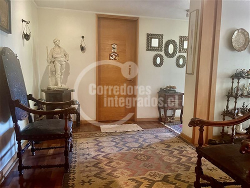 Lindo Departamento En Venta De 4 Dorm. En Vitacura, Piscina 