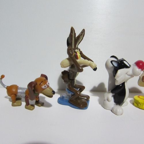 Kinder Personajes Slinky Coyote Speedy Gonzales Y Otros